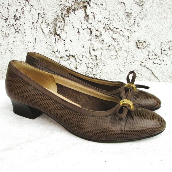 Salvatore Ferragamo Shoes - Salvatore Ferragamo cool brown low heels 6.5B